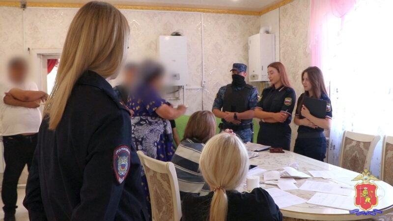 Не воруют, но должны. В Кольчугино проверили цыганский поселок