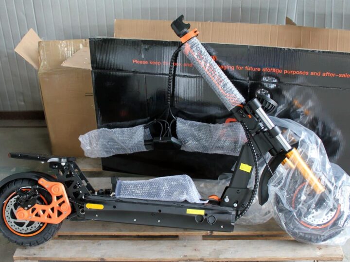 500 конфискованных электросамокатов направились из Владимира на СВО