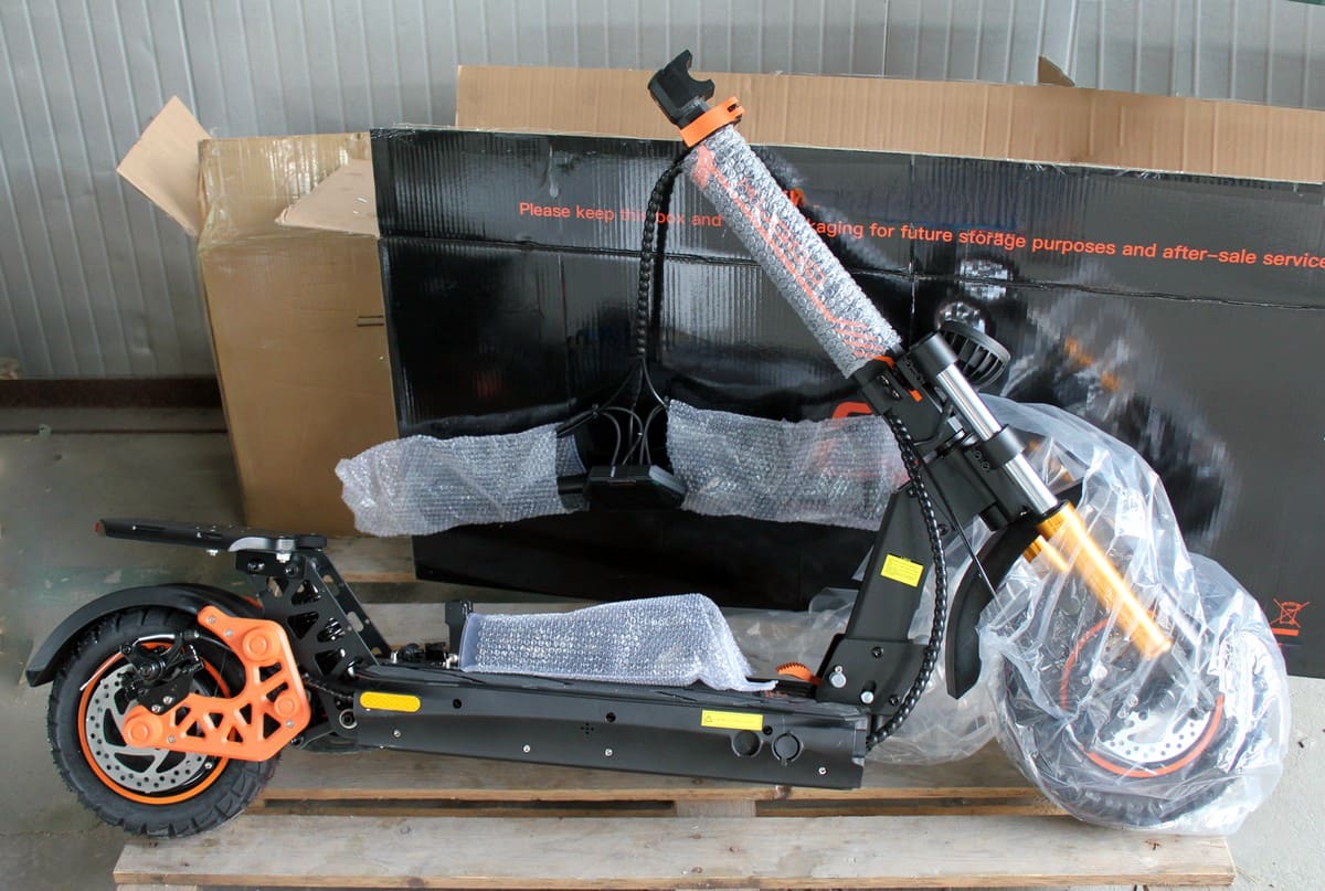 500 конфискованных электросамокатов направились из Владимира на СВО