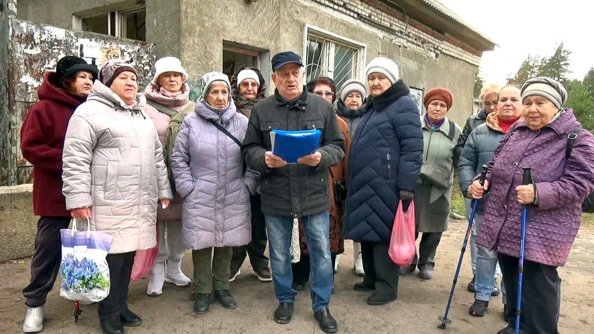 Жители Костерево попросили Путина благоустроить военный городок