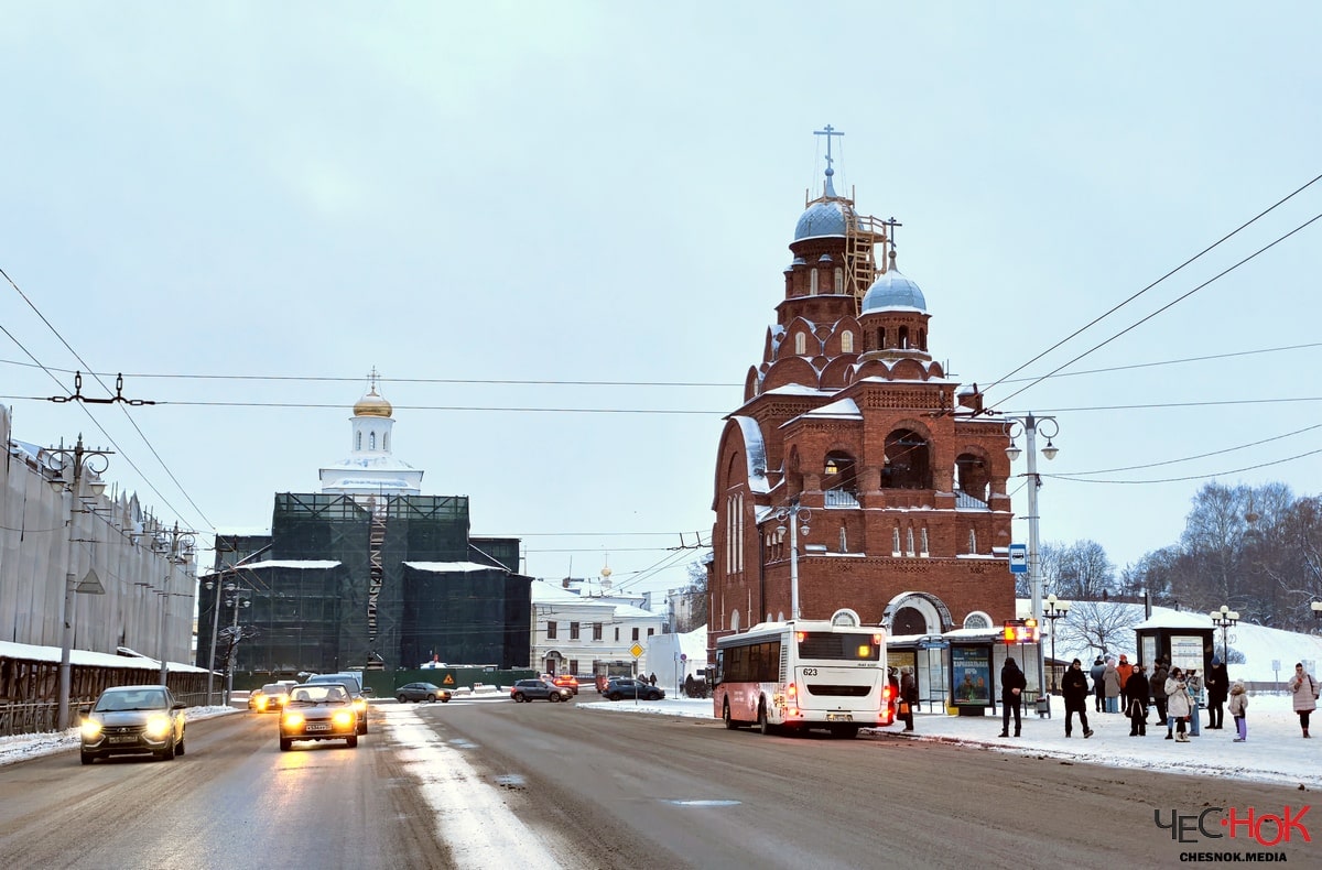 Крест музей хрусталя 4-min