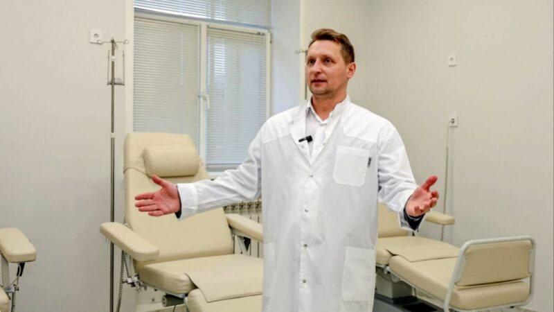 Вице-губернатор Куимов рекомендовал уменьшить количество врачей старше 56 лет