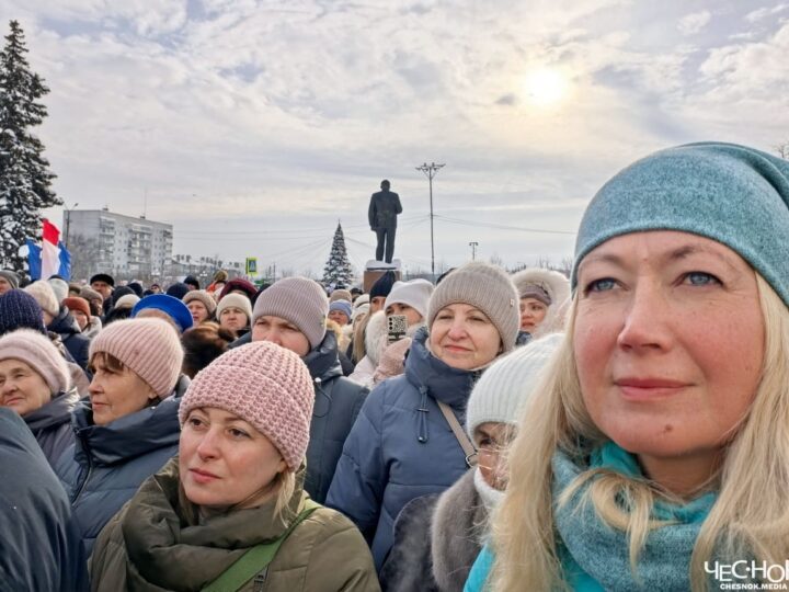 На тысячной акции в Кольчугино создали ССР – союз спасения роддома