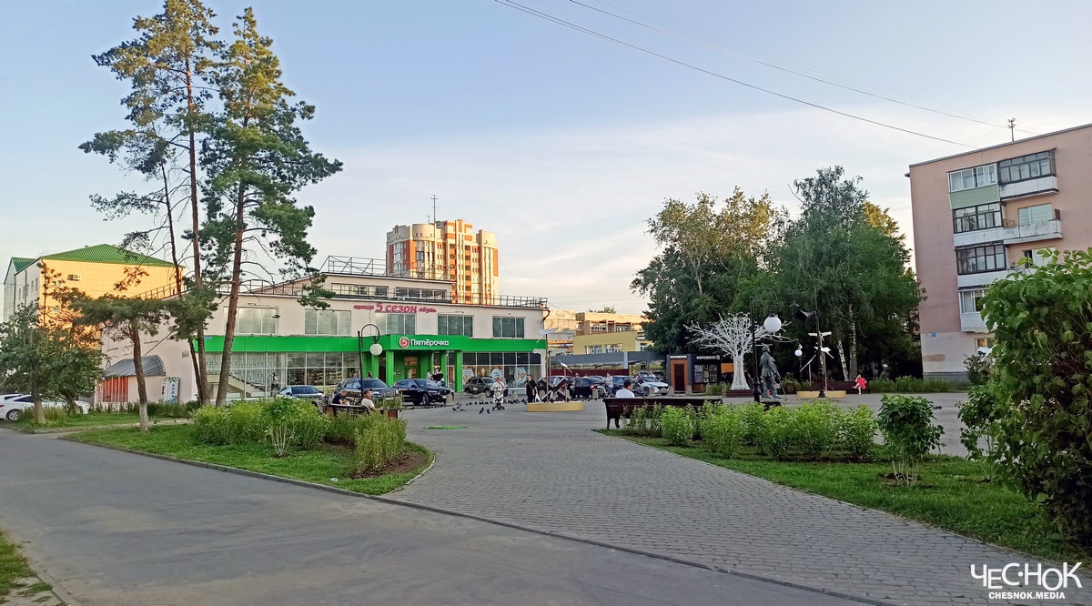 Левитановский сквер украшение иллюминация-min