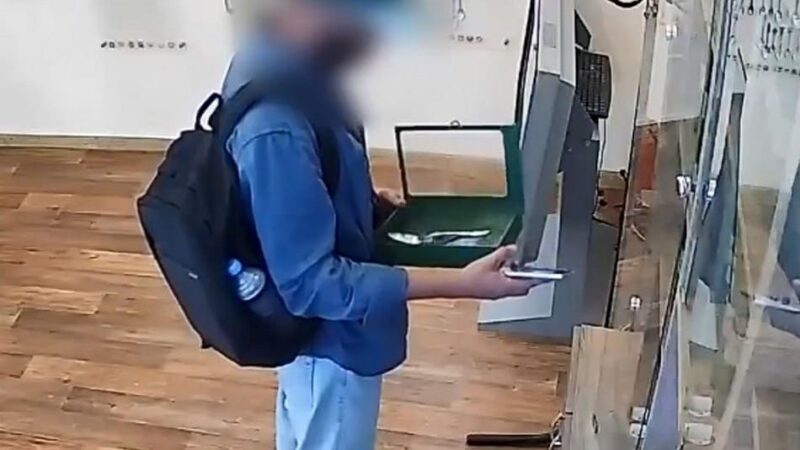 Турист украл из владимирского музея ложку Венедикта Ерофеева