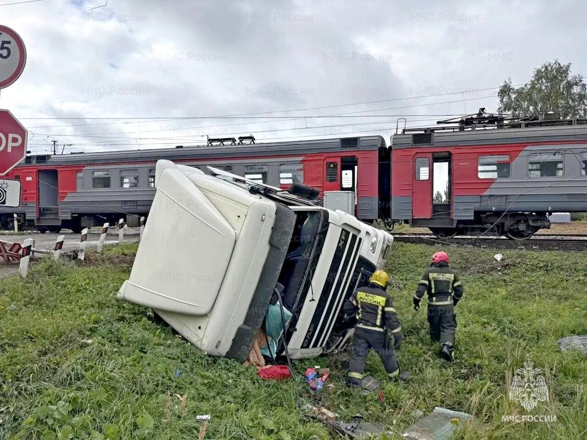 МЧС поезд фура ДТП