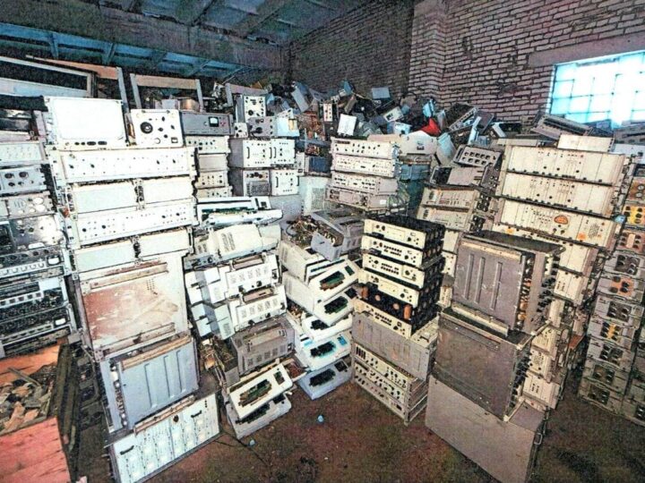 Минобороны в Александрове продает драгоценный металлолом на миллиард рублей