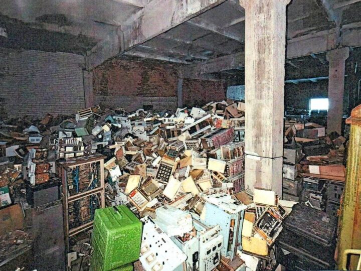 Драгоценный металлолом минобороны не заинтересовал покупателей