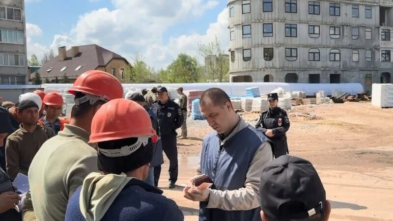 За год владимирская полиция запретила въезд в РФ почти 1500 мигрантам