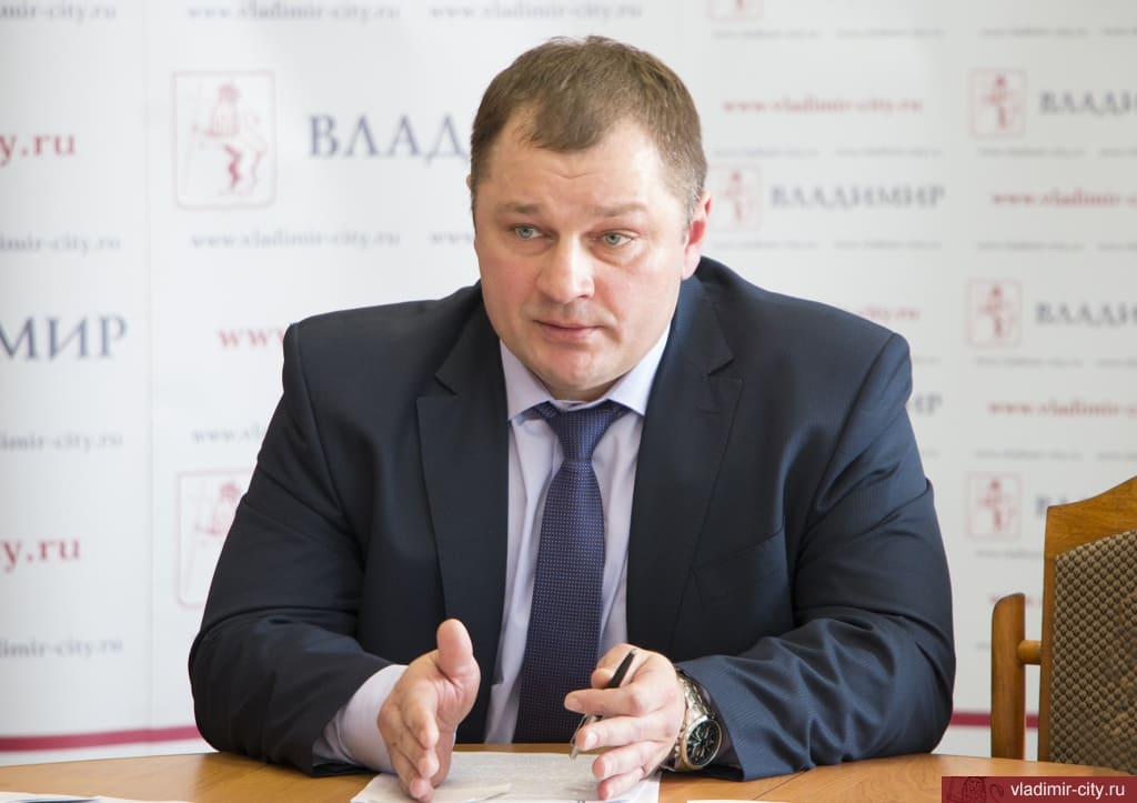 Белить и пилить деревья во Владимире теперь будут с Музыкой