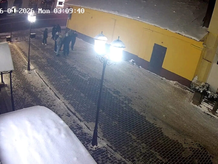 В центре Владимира пьяные подростки избили мужчину