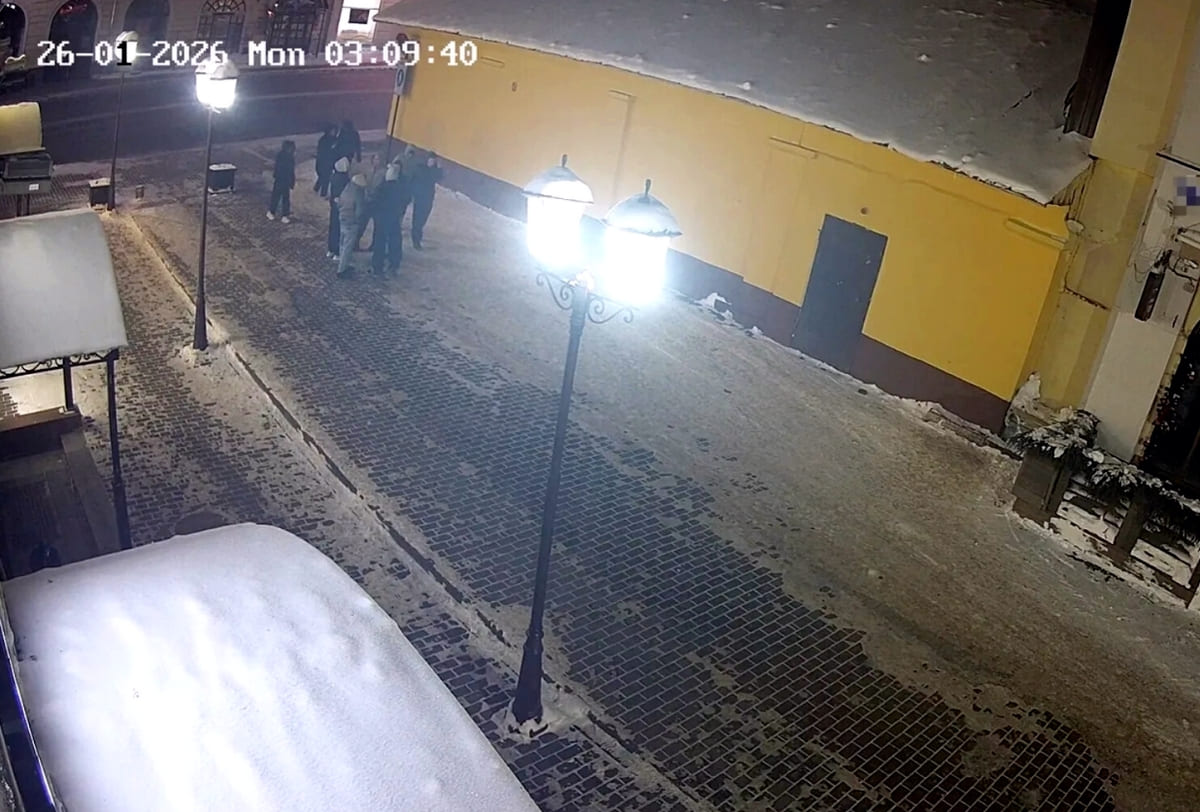 В центре Владимира пьяные подростки избили мужчину