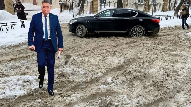 Наумов попросил «не искать виновных» в плохой уборке снега