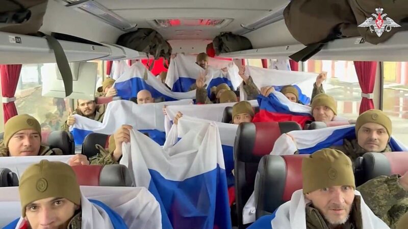 Троих владимирцев вернули из украинского плена