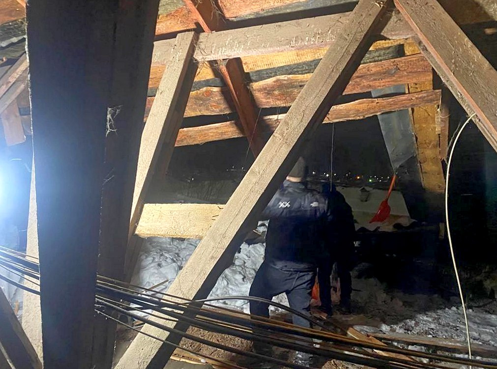 В Кольчугине обрушилась крыша жилого дома