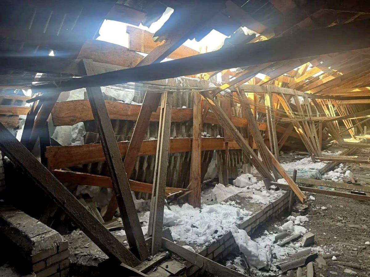 Крыши садика и администрации рухнули из-за снега