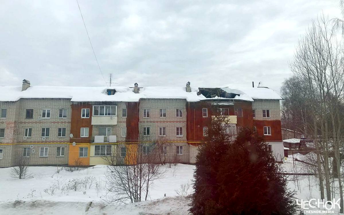 В Собинском районе рухнула крыша трехэтажного дома