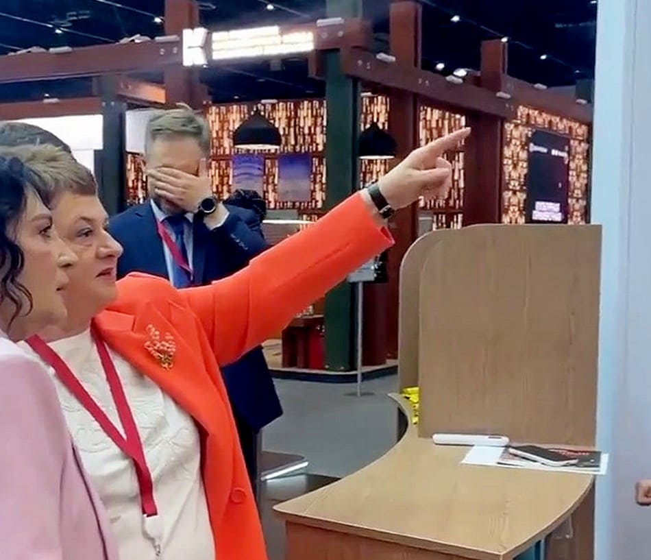 Экс-губернатор Светлана Орлова поностальгировала с владимирцами на ПМЭФ