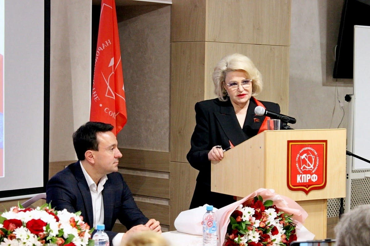 Депутат Нина Останина потребовала отставки вице-губернатора Куимова