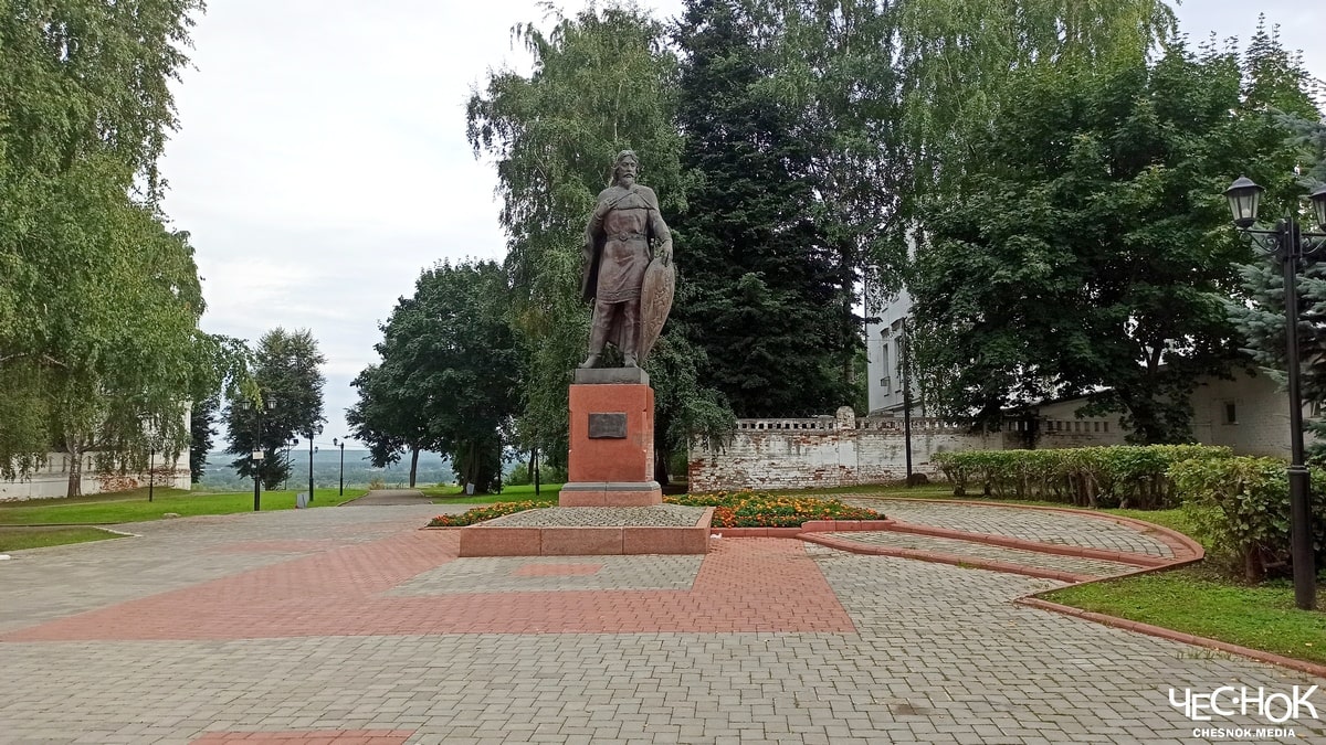 Памятник Александр Невский