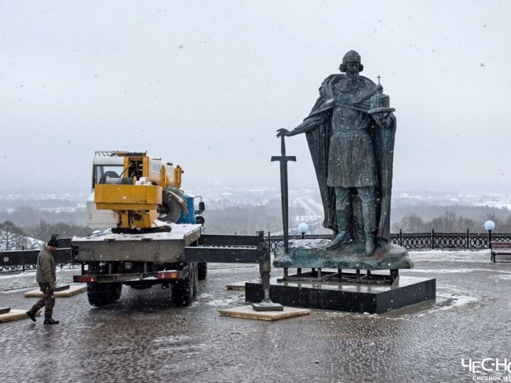 Во Владимире установили памятник Юрию Долгорукому