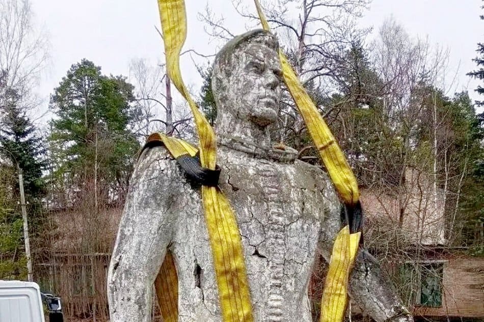 Во Владимирской области нашли второй памятник космонавту