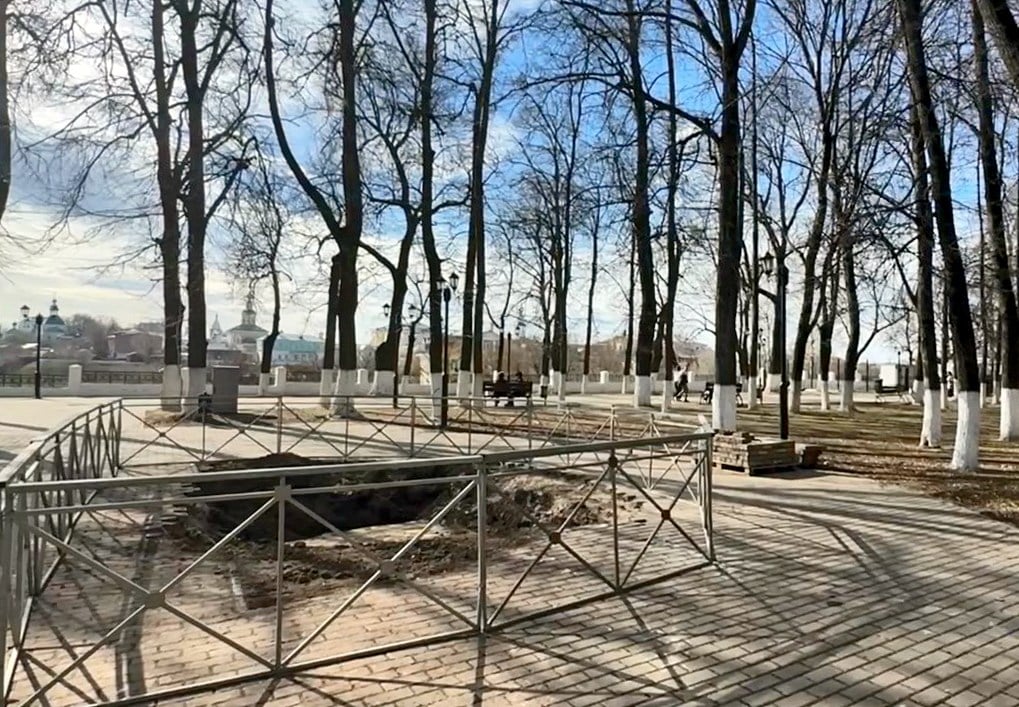 Памятник пушкину бульвар-min