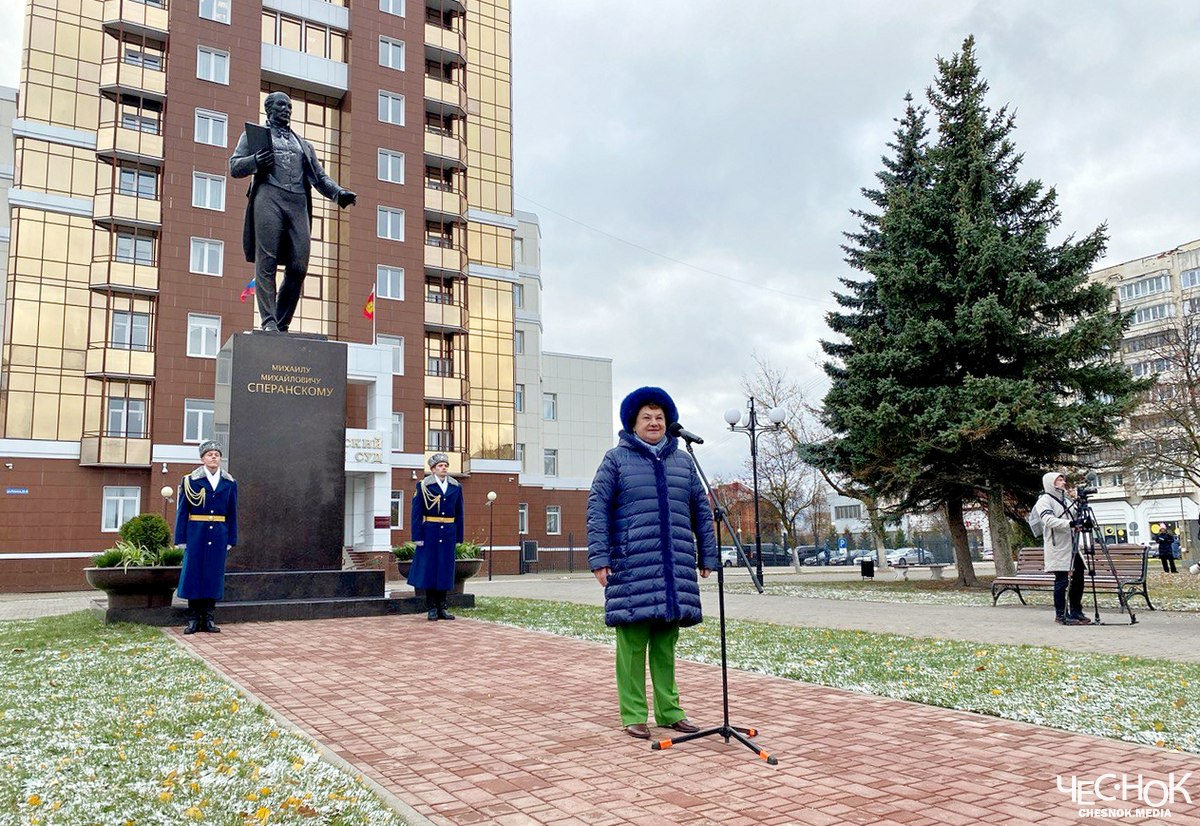 Орлова и Степашин открыли памятник Сперанскому во Владимире