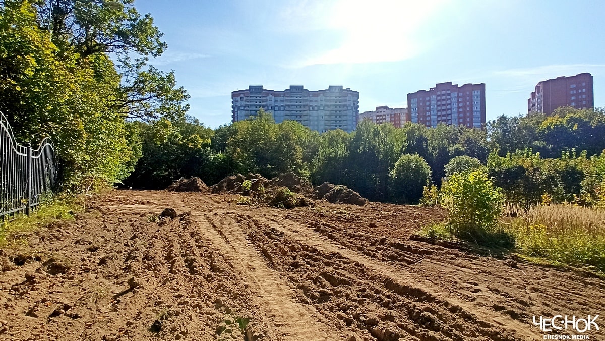 Парк Дружба Дуброва раскопки 2-min