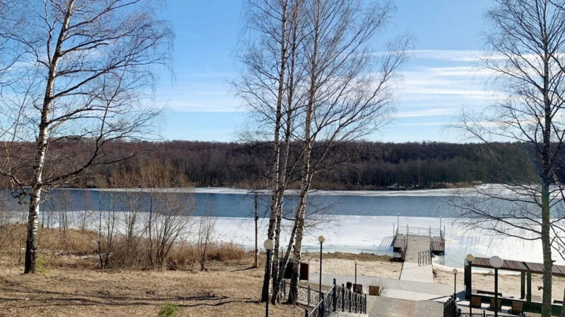 Набережную в Красной Горбатке размыло второй год подряд