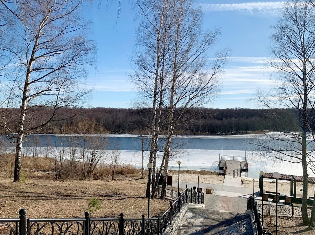 Набережную в Красной Горбатке размыло второй год подряд