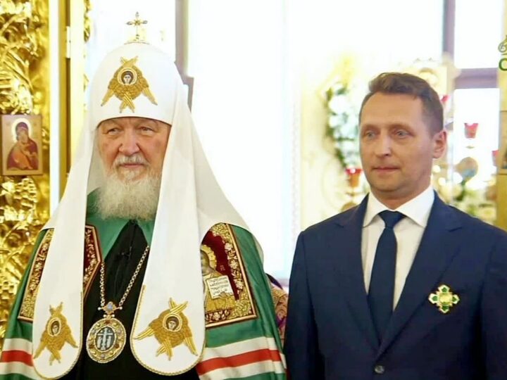 Патриарх Кирилл в Суздале наградил Никандра и Куимова