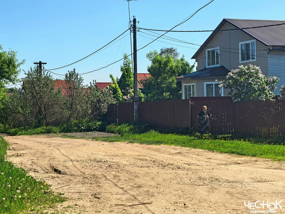«Вы на этой улице люди третьего сорта». Петушинцы требуют ремонта дороги
