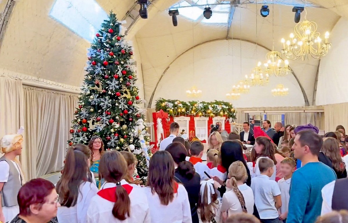 В Суздале прошла пионерская елка