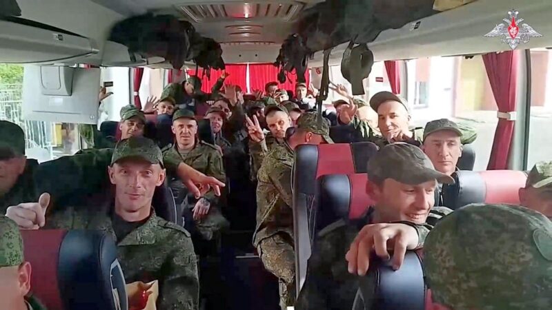 Еще двое владимирцев вернулись из украинского плена