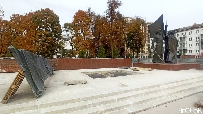Вечный огонь во Владимире попал на вечный ремонт
