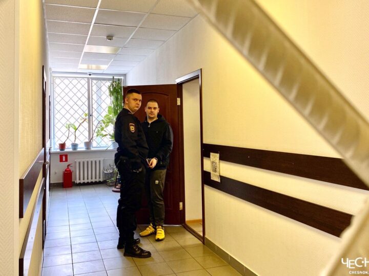 «Остановись, брось, полиция!». Как ФСБ задерживала поджигателя Белого дома