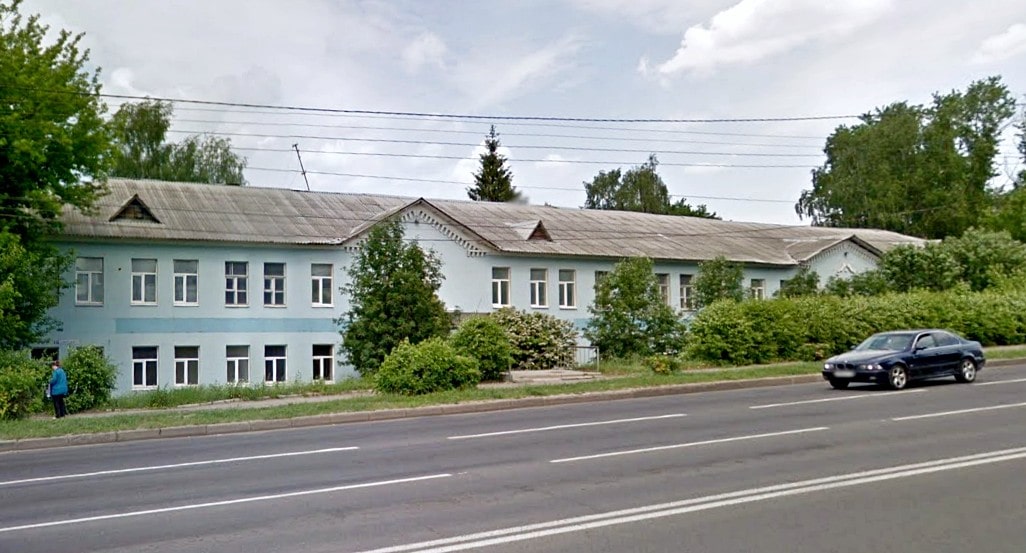 Власти Владимира продадут школу, поликлинику и общежитие