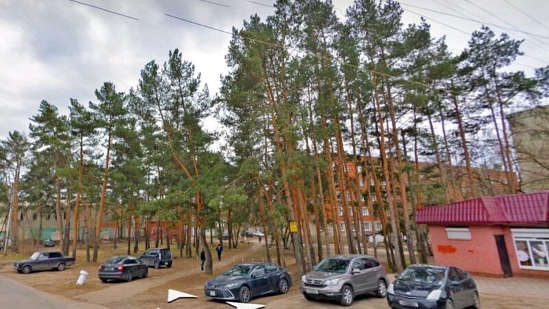 Новая поликлиника в Коммунаре застряла из-за проблем с участком