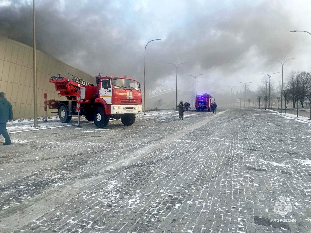 Пожар аквапарк Суздаль МЧС 3