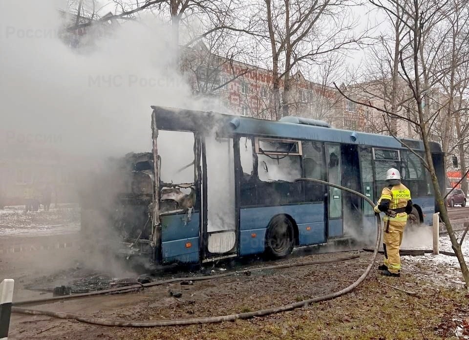 В Гусь-Хрустальном сгорел пассажирский автобус