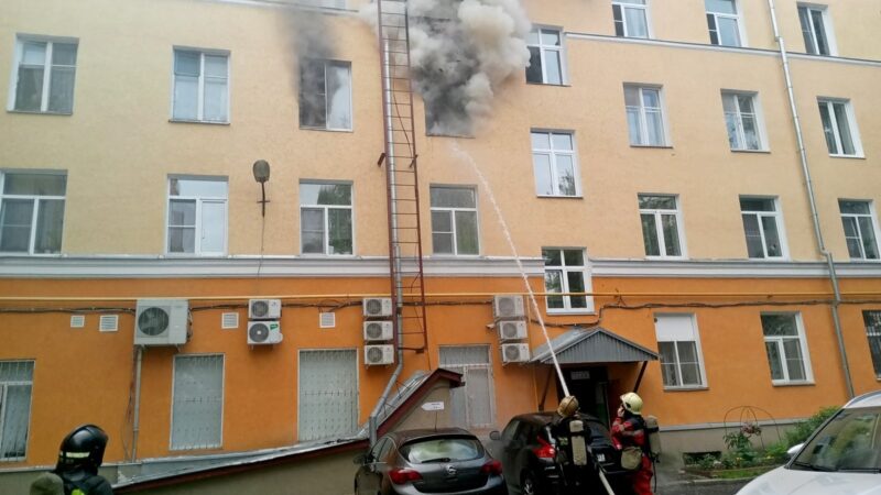 На пожаре в центре Владимира спасли 9 человек