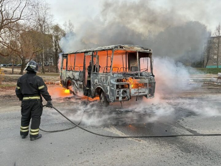 Во Владимире сгорел пассажирский автобус