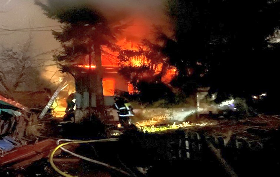 На Лыбедской магистрали сгорел один из последних жилых домов