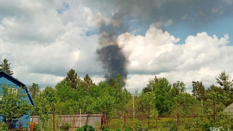 Во Владимирской области загорелся мусорный полигон «Хартии»