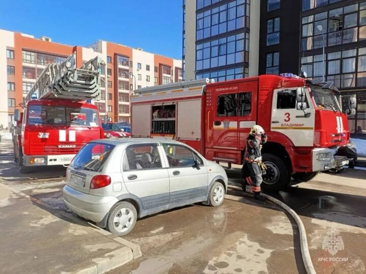 В Заклязьменском потушили возгорание в трех квартирах