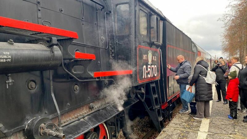 Путешествие во времени. Ретро-поезд из Владимира в Гусь собрал аншлаг
