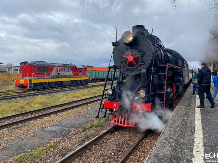 В Гусь-Хрустальном женщина попала под ретро-поезд