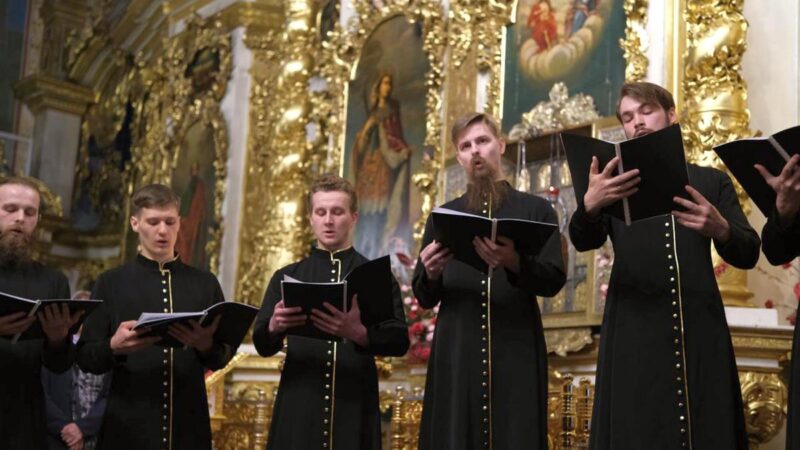 Священник в Муроме церковным пением привлек полицию