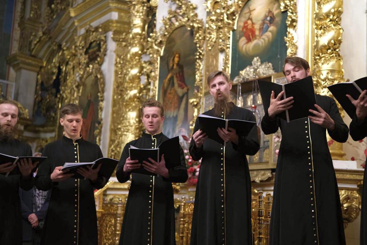 Священник в Муроме церковным пением привлек полицию